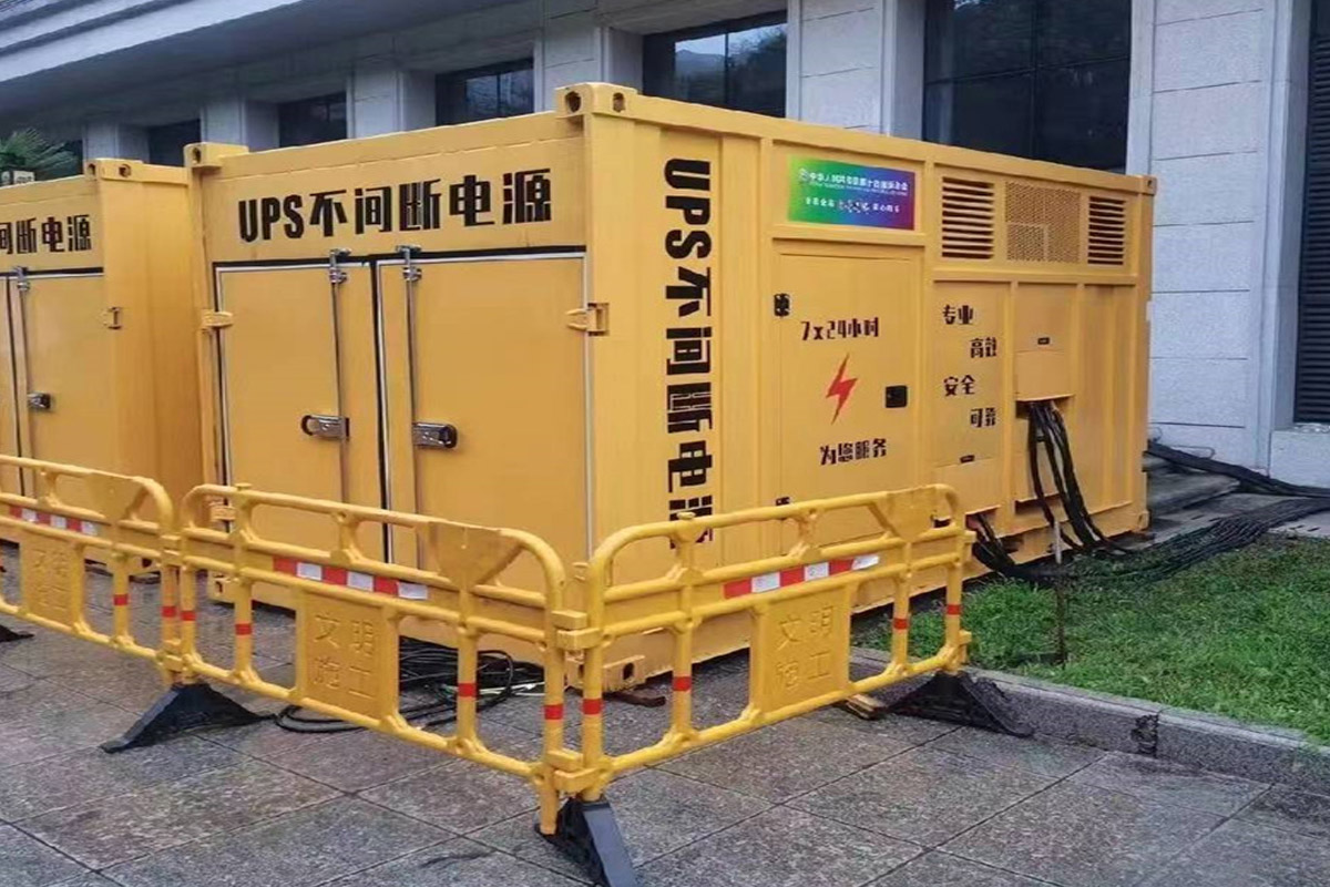 新市发电机租赁施工现场